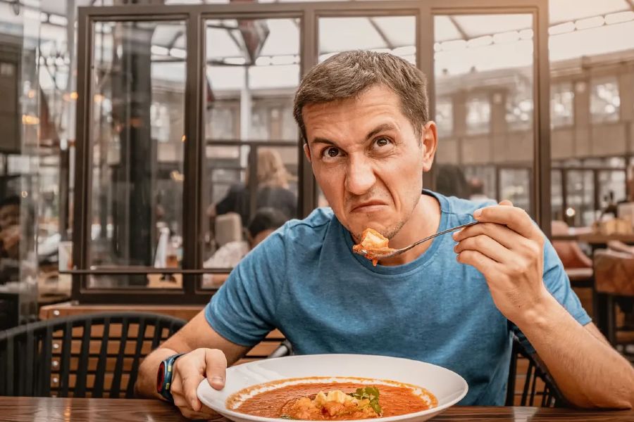 7 dolog, amit soha ne csinálj egy étteremben, a pincérek szerint
